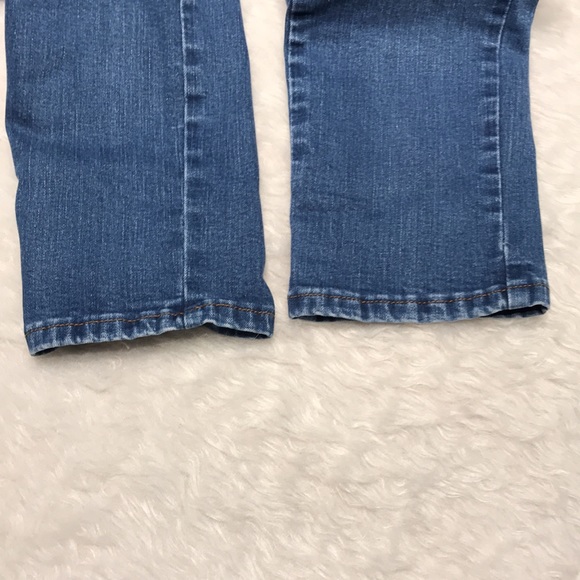L & B mid rise Blue Jeans - Picture 10 of 12